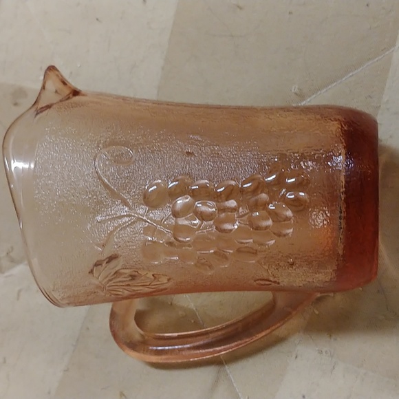 Unbranded Other - Pink glass milk/cream pitcher